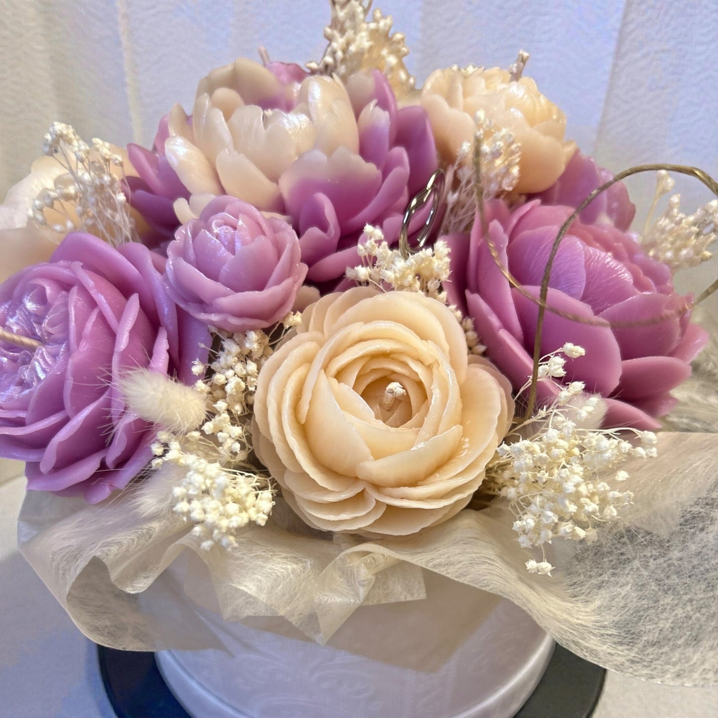 Floral Elegance – Bouquet de Fleurs en Cire d’Abeille Pivoine & Rose DT Candles