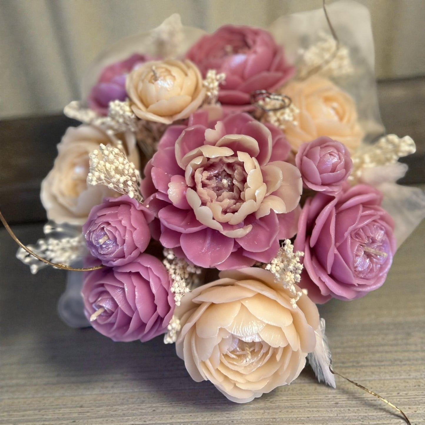 Floral Elegance – Bouquet de Fleurs en Cire d’Abeille Pivoine & Rose DT Candles