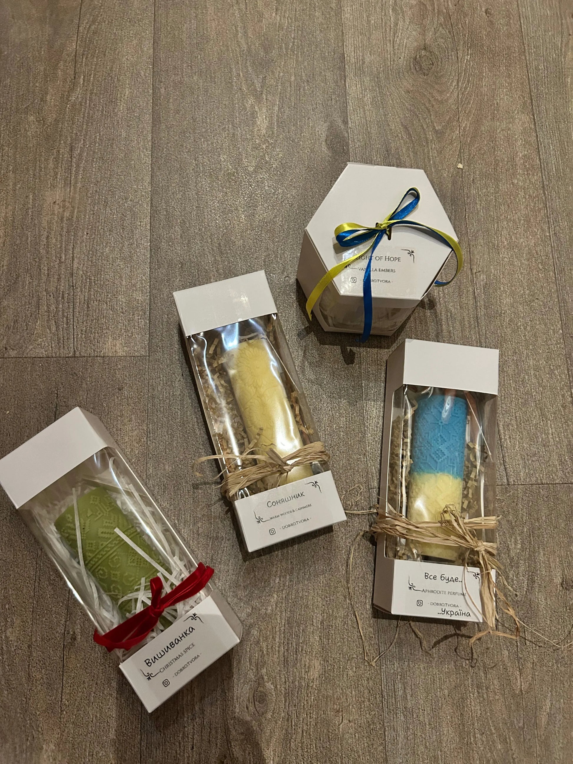 Heritage Bloom – Handcrafted Scented Candle - DT Candles