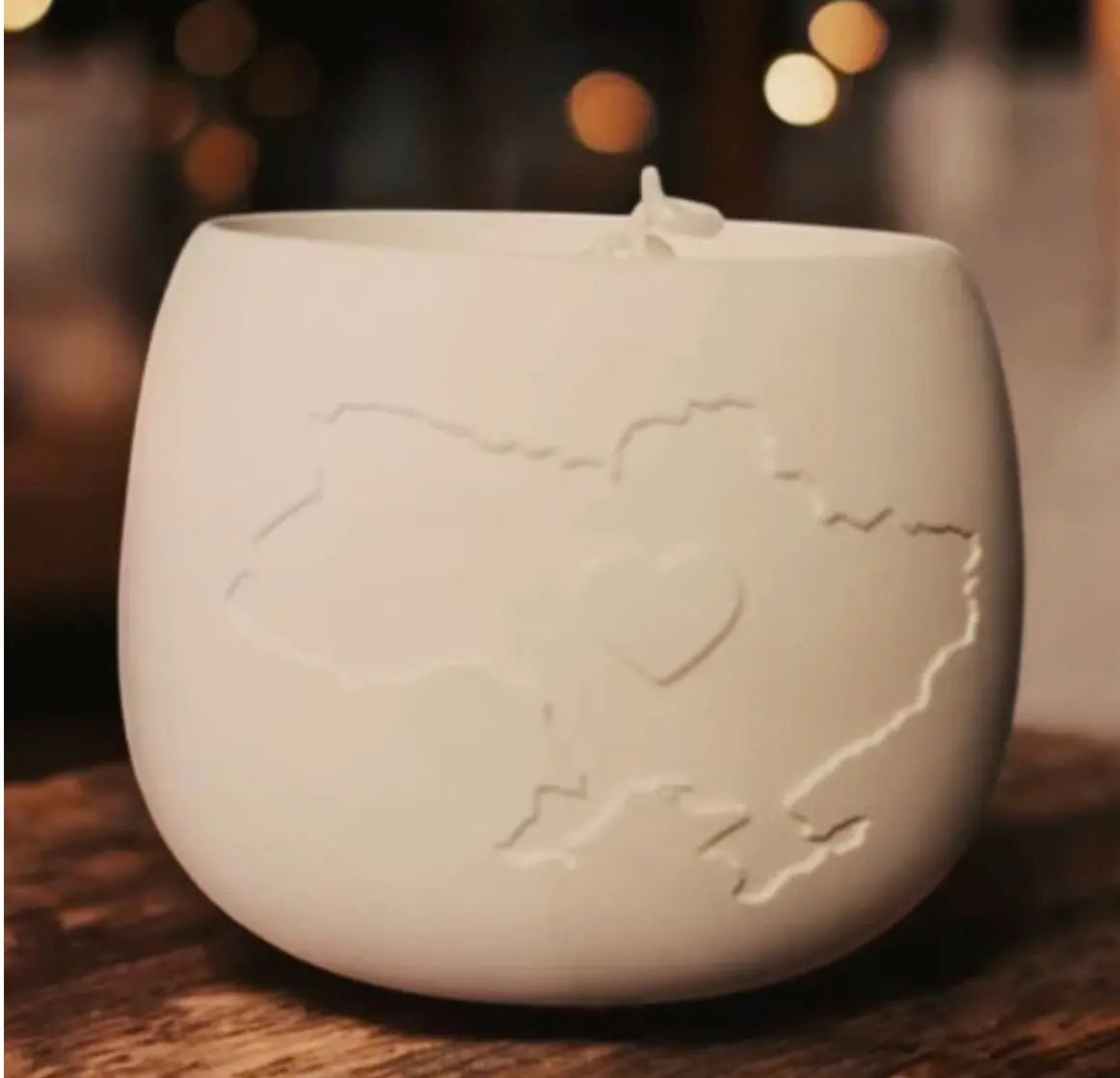 Heart of Ukraine – Symbolic Scented Candle - DT Candles
